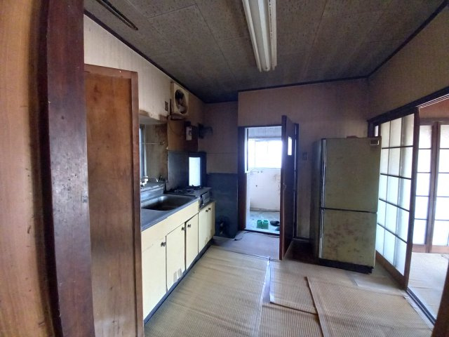 さくら市下河戸　建物付き土地のキッチン