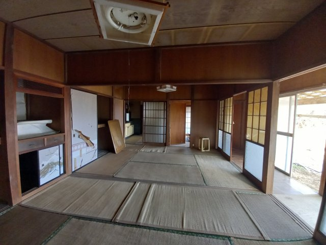 さくら市下河戸　建物付き土地の和室