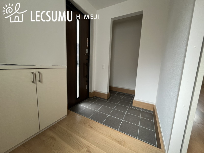姫路市西庄/新築戸建の玄関