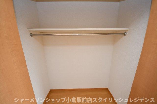 ニューシティアパートメンツ南小倉Ⅱの収納