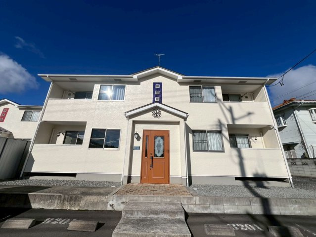 どっと込む新白河Bのエントランス