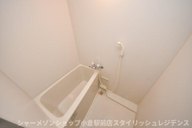 ニューシティアパートメンツ南小倉Ⅱの浴室