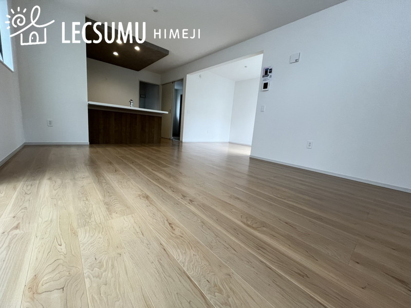 姫路市西庄/新築戸建の居間・リビング
