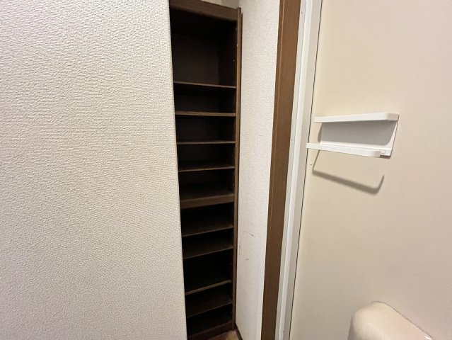 ビラ菱屋西の収納