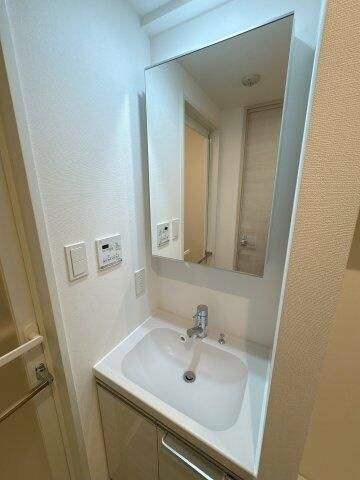 ＧＥＮＯＶＩＡ谷塚の洗面所