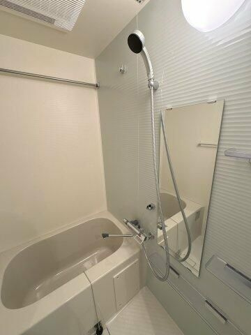 ＧＥＮＯＶＩＡ谷塚の浴室