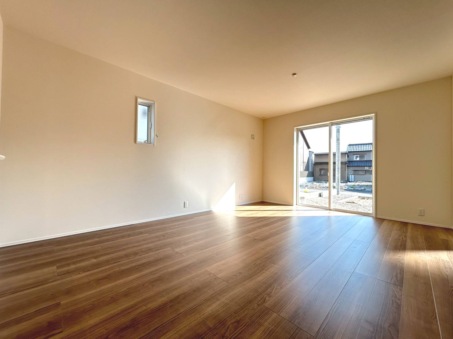 リーブルガーデン　一宮市西五城第5　全2区画分譲の居間・リビング|リビング別角度