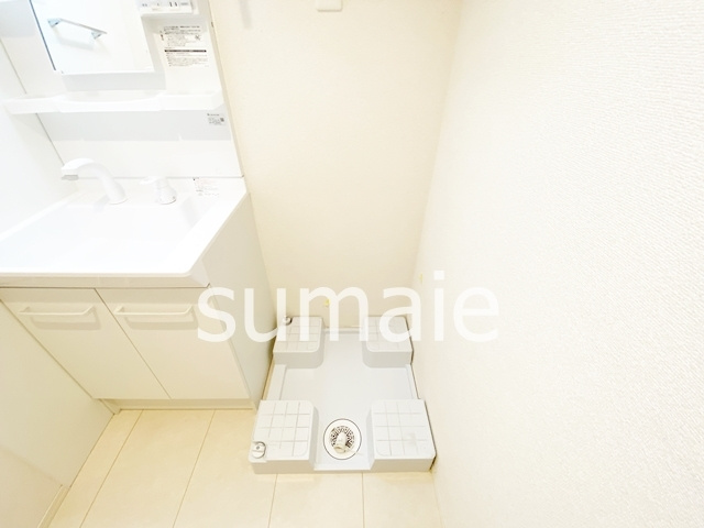 フルールのその他|洗濯機置き場です