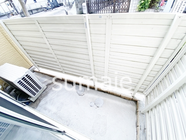 フルールのバルコニー|開放的で明るい空間を演出してくれるバルコニーです