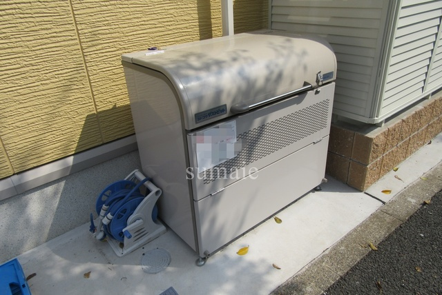 フルールのその他共用部分|敷地内ゴミ置き場です。