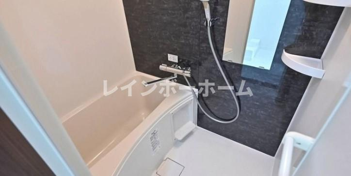 グランクオール千住仲町の浴室