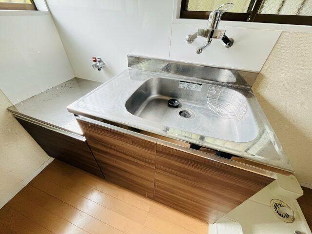 川崎市多摩区南生田７丁目のアパートのキッチン