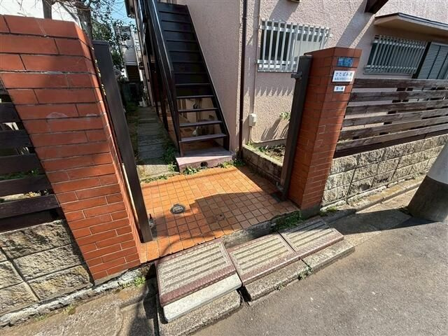 かたばみ苑のエントランス