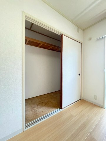 ホワイティハイツの収納
