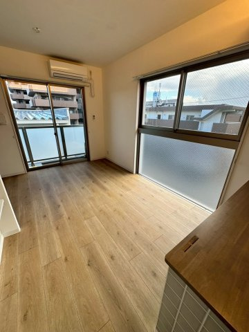 GRANKOBELIA津門大箇町の居間・リビング