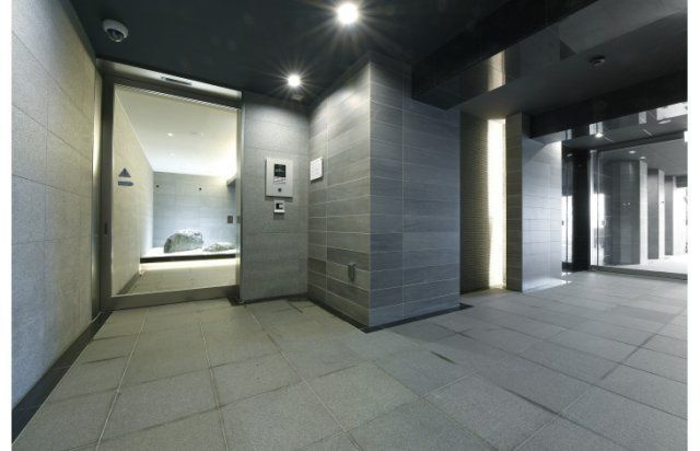 AXASレジデンス外苑のエントランス