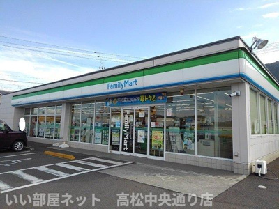 【周辺】 | ポポラーレ・ミーチＣ | ファミリーマート善通寺大麻町店まで200m