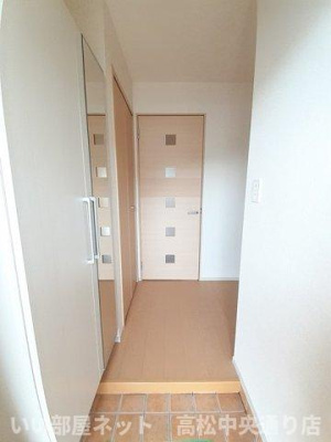 【玄関】 | ポポラーレ・ミーチＣ