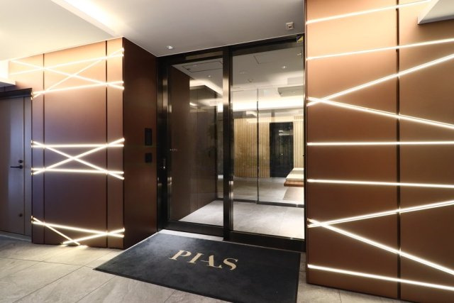 ピアース銀座レジデンスのエントランス