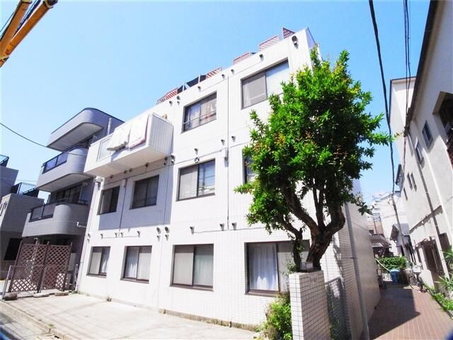 ペティネール四谷の外観