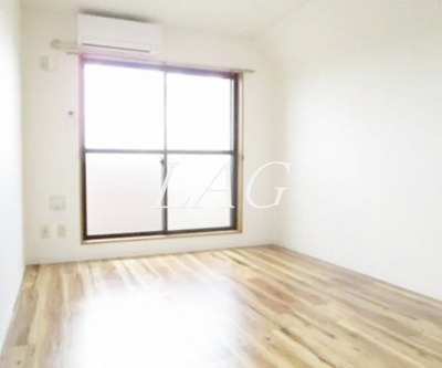 【居間・リビング】 | フレアーＮ | 洋室のお部屋です。