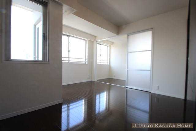 【居間・リビング】