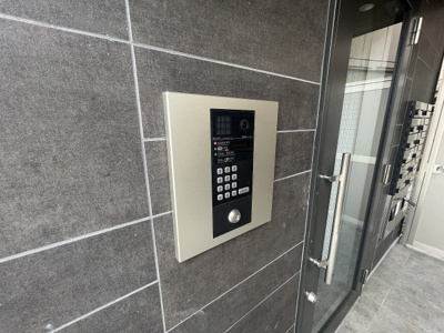 【セキュリティ】 | リアコートJR淡路駅前 | オートロック付きです