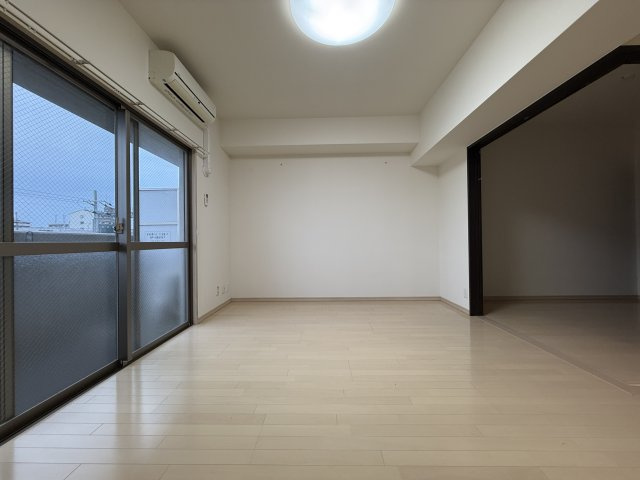 クランエシオの居間・リビング