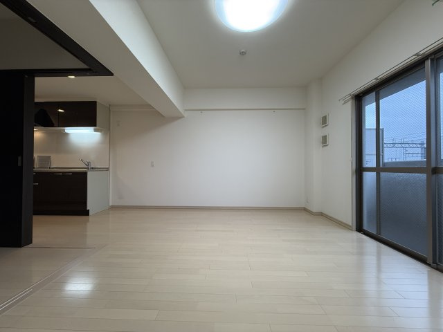 クランエシオの居間・リビング