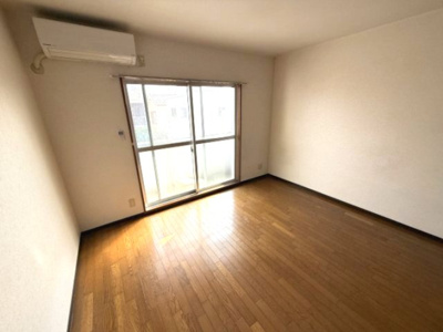 【寝室】 | クイーンハイツ