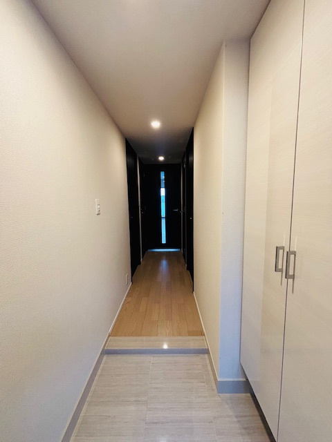 【玄関】