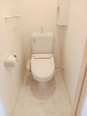 【トイレ】 | サンハウスⅢ | 清潔感のあるトイレです