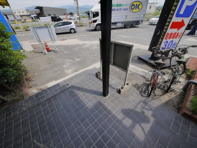 トレフビルテナントビルの内装