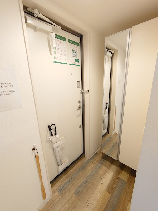 EDIFICEの玄関