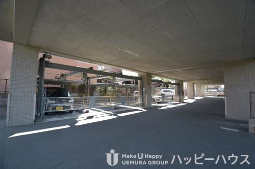 RESIAS DAZAIFU BLDG.の駐車場|別号数タイプ