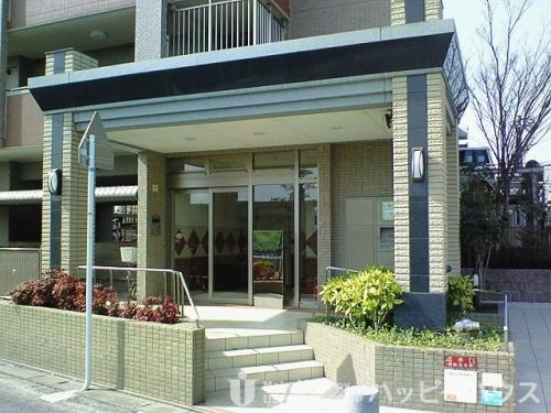 RESIAS DAZAIFU BLDG.のエントランス|別号数タイプ