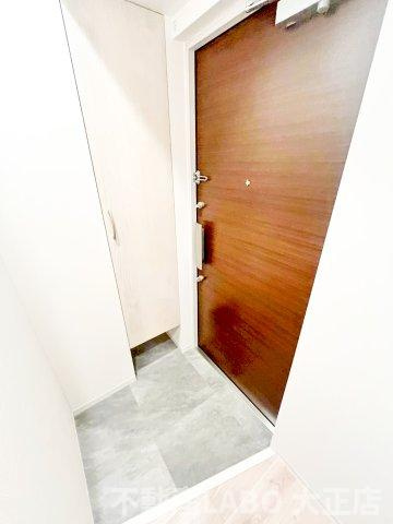 ジーグランデ九条の玄関
