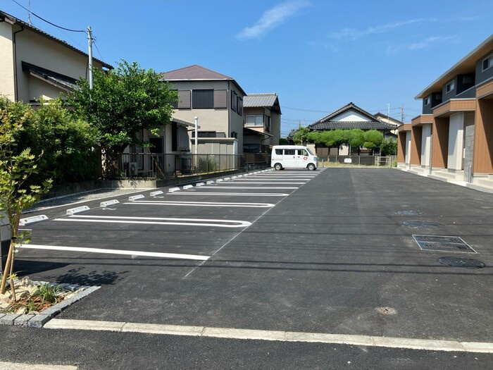 エスポワールＹⅦの駐車場
