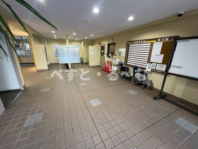 ユニハイム明石のロビー