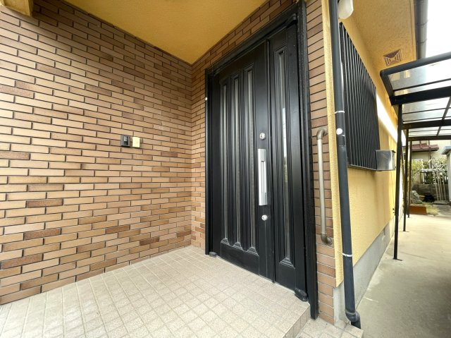 鹿児島市明和一丁目戸建ての玄関