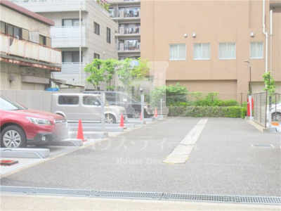 【駐車場】 | モアステージ赤羽 | カースペースがあります