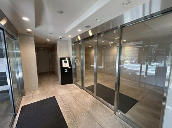 【エントランス】