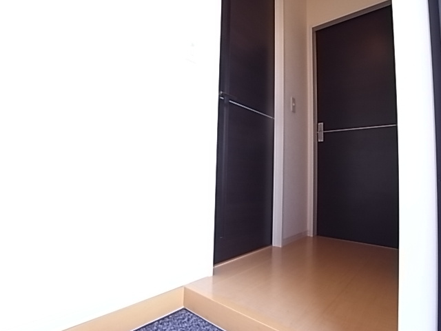 ラフィーネ林Ⅲの玄関