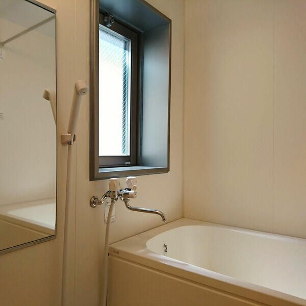 ＭＥＴＲＯ．Ｓ．Ｊ．Ｋの浴室