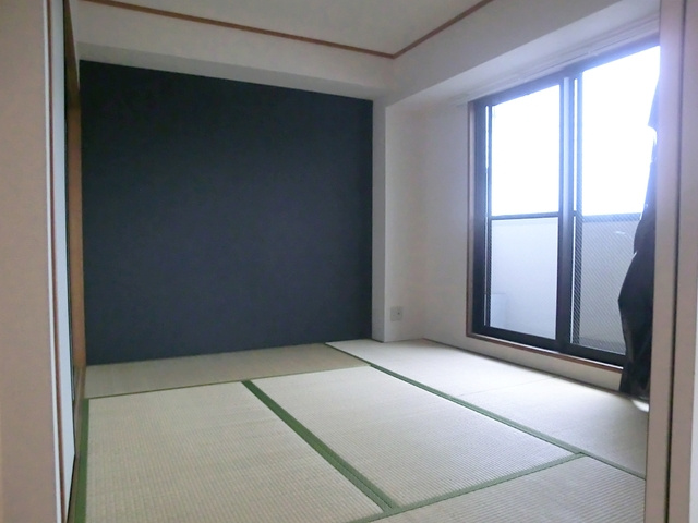 フォルテーヌ大杉の和室|差し込む陽が心地よい和室です。