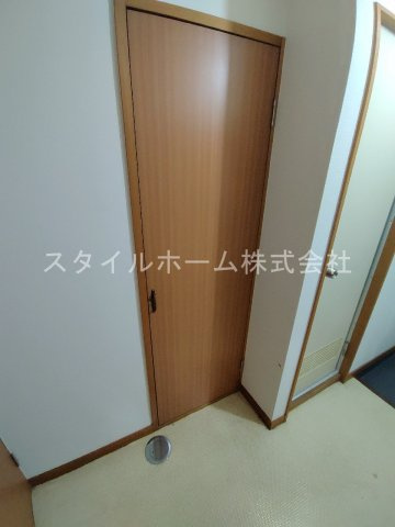 マンション鈴一の居間・リビング