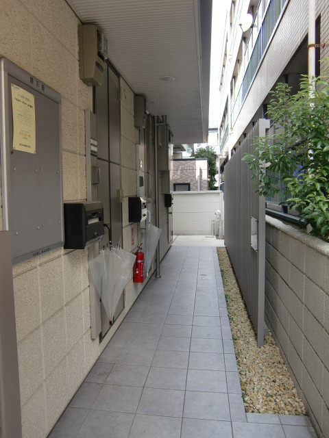 クレールメゾンのエントランス|共用廊下