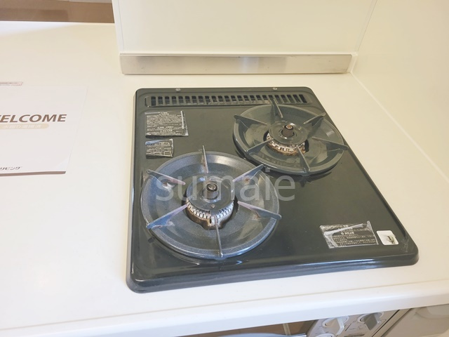 メゾンドゥベルデュールのキッチン|コンロです。