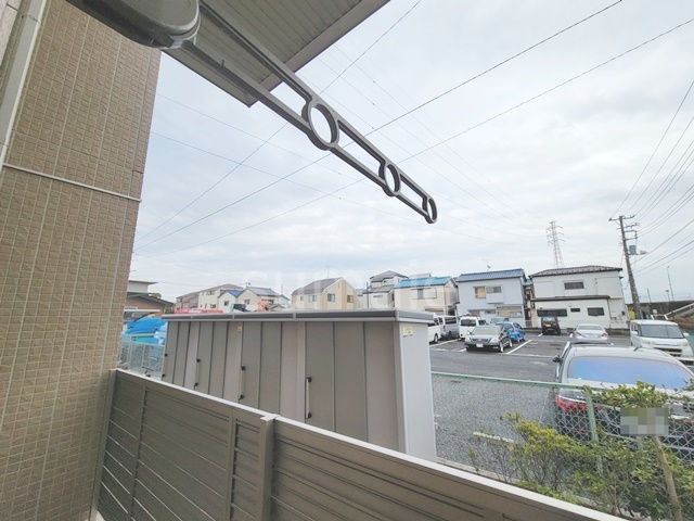 メゾンドゥベルデュールのバルコニー|開放的で明るい空間を演出してくれるバルコニーです