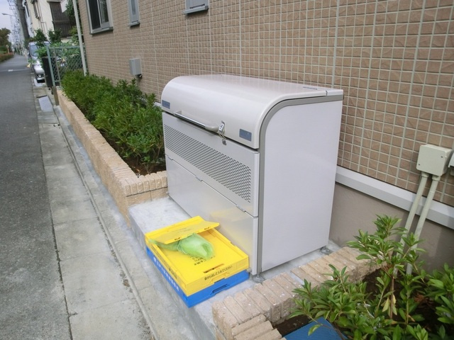 メゾンドゥベルデュールのその他共用部分|敷地内専用ごみ置き場あります。